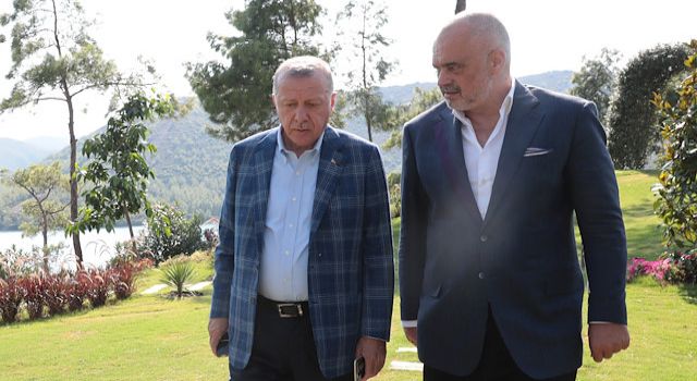 Başkan Erdoğan'dan FETÖ uyarısı: Arnavutluk ile ilişkileri zehirlemesine izin vermeyeceğiz