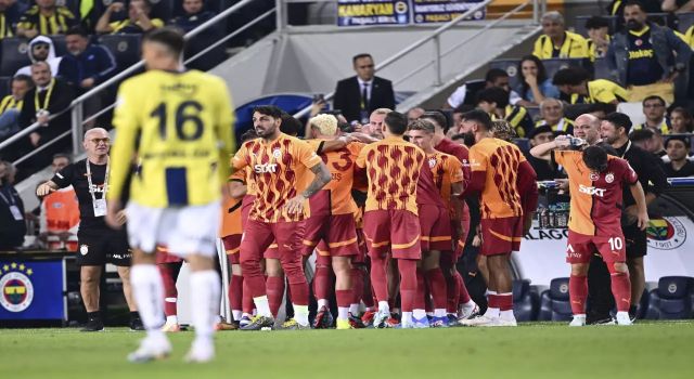 Fenerbahçe'ye soğuk duş! Aslan Kadıköy'de kükredi