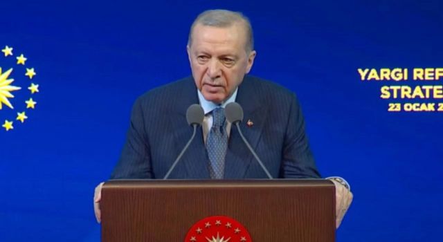 Erdoğan: Yargıya kimse parmak sallayamaz