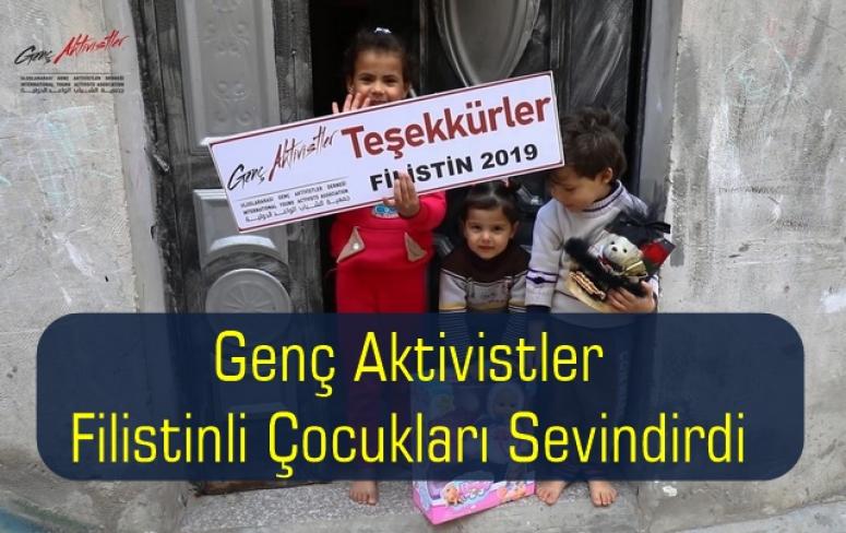 Genç Aktivistler Filistinli Çocukları Sevindirdi