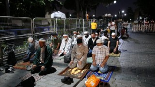 Vatandaşlar, sabah namazında Ayasofya-i Kebir Cami-i Şerifi'ne akın etti