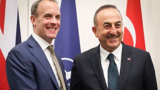 Dışişleri Bakanı Çavuşoğlu, İngiliz mevkidaşı Raab ile görüştü