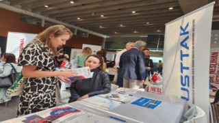 Londra'da Sağlık Turizmi Semineri Düzenlendi