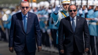 Cumhurbaşkanı Erdoğan, Mısır Cumhurbaşkanı es-Sisi’yi, resmî törenle karşıladı